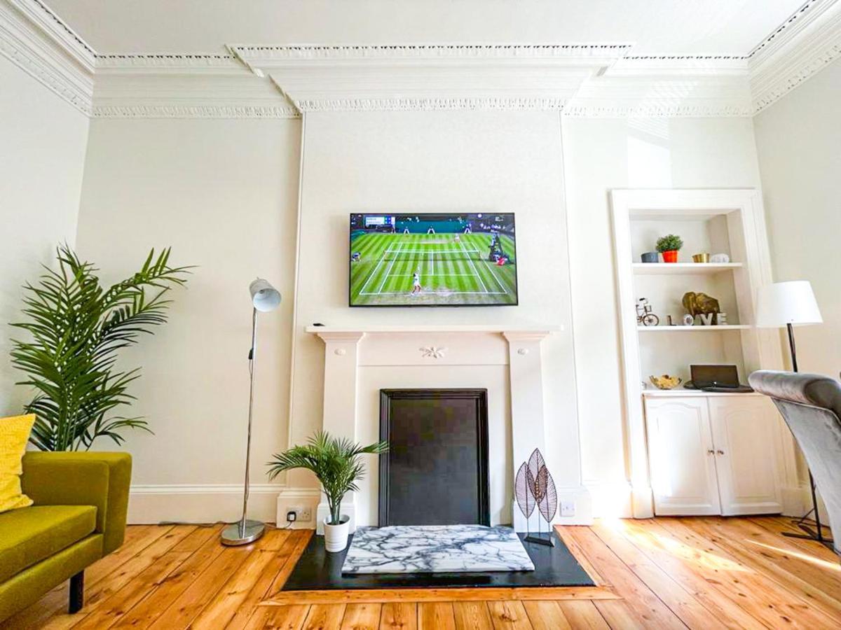 Desirable 2 Bed Apt Near Edinburgh Castle 外观 照片